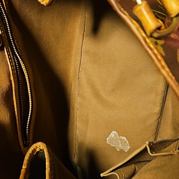 Make An Offer On This Louis Vuitton Monogram Canvas Batignolles! Authentic! - Picture 6 of 12